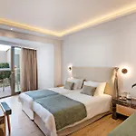 Nefeli 4*