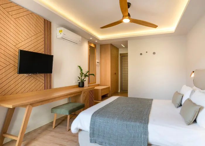 Hotel Nefeli Retimno