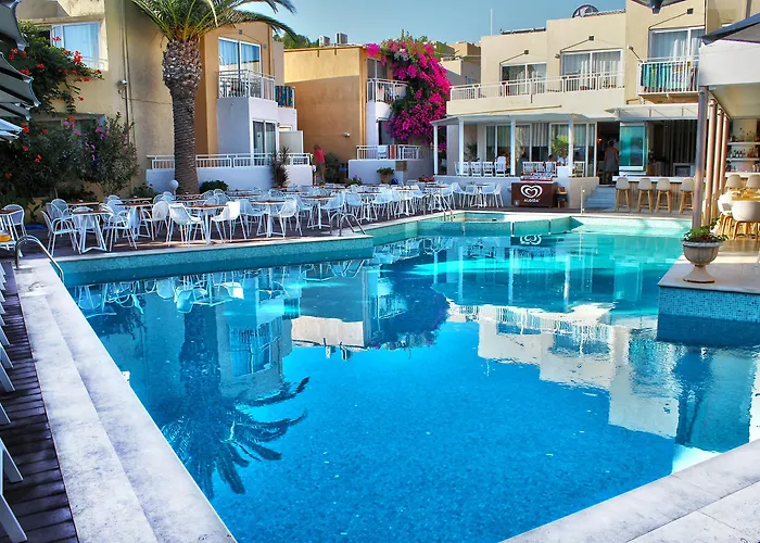 Nefeli Hotel Retimno