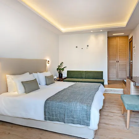 Hotel Nefeli 4*