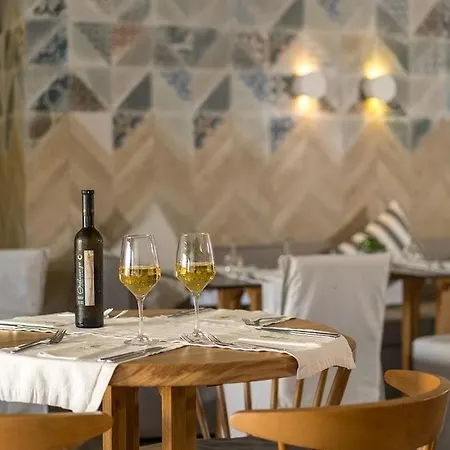 Hotel Nefeli 4*